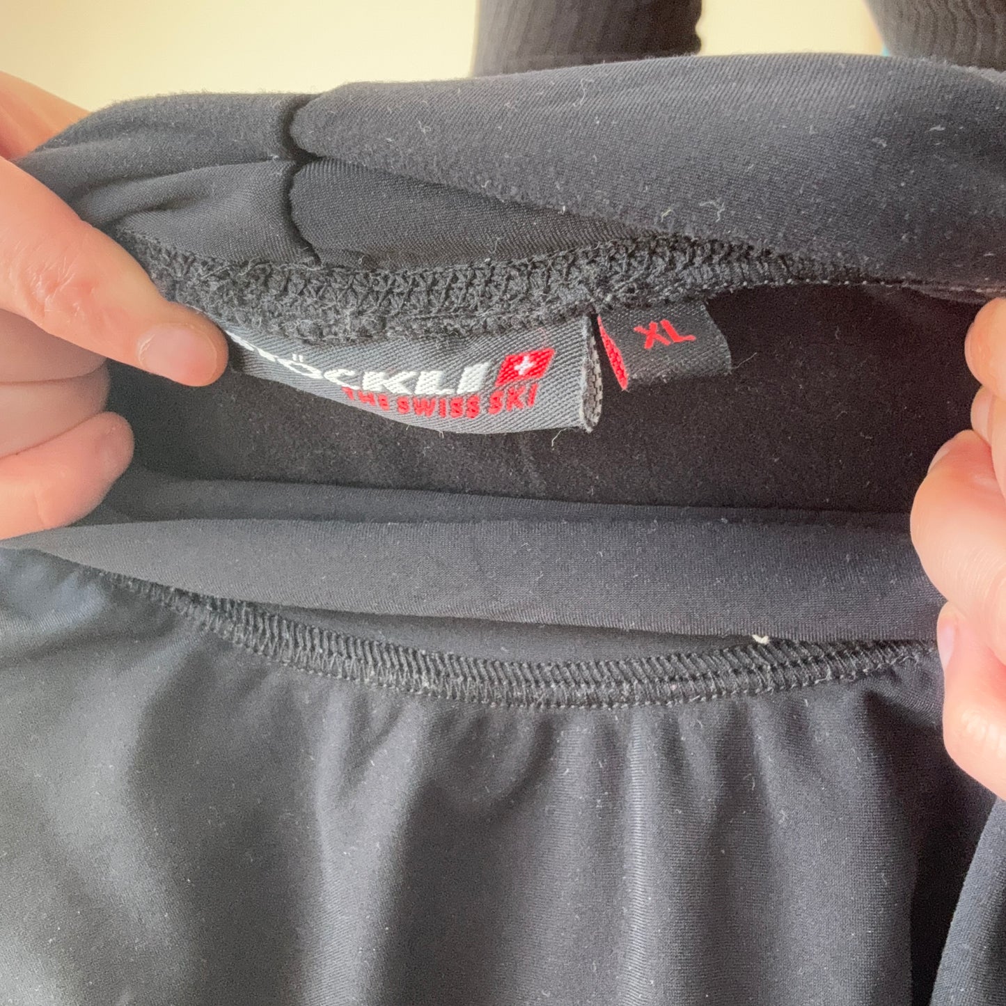 Col roulé à manches longues Stöckli noir | Berne