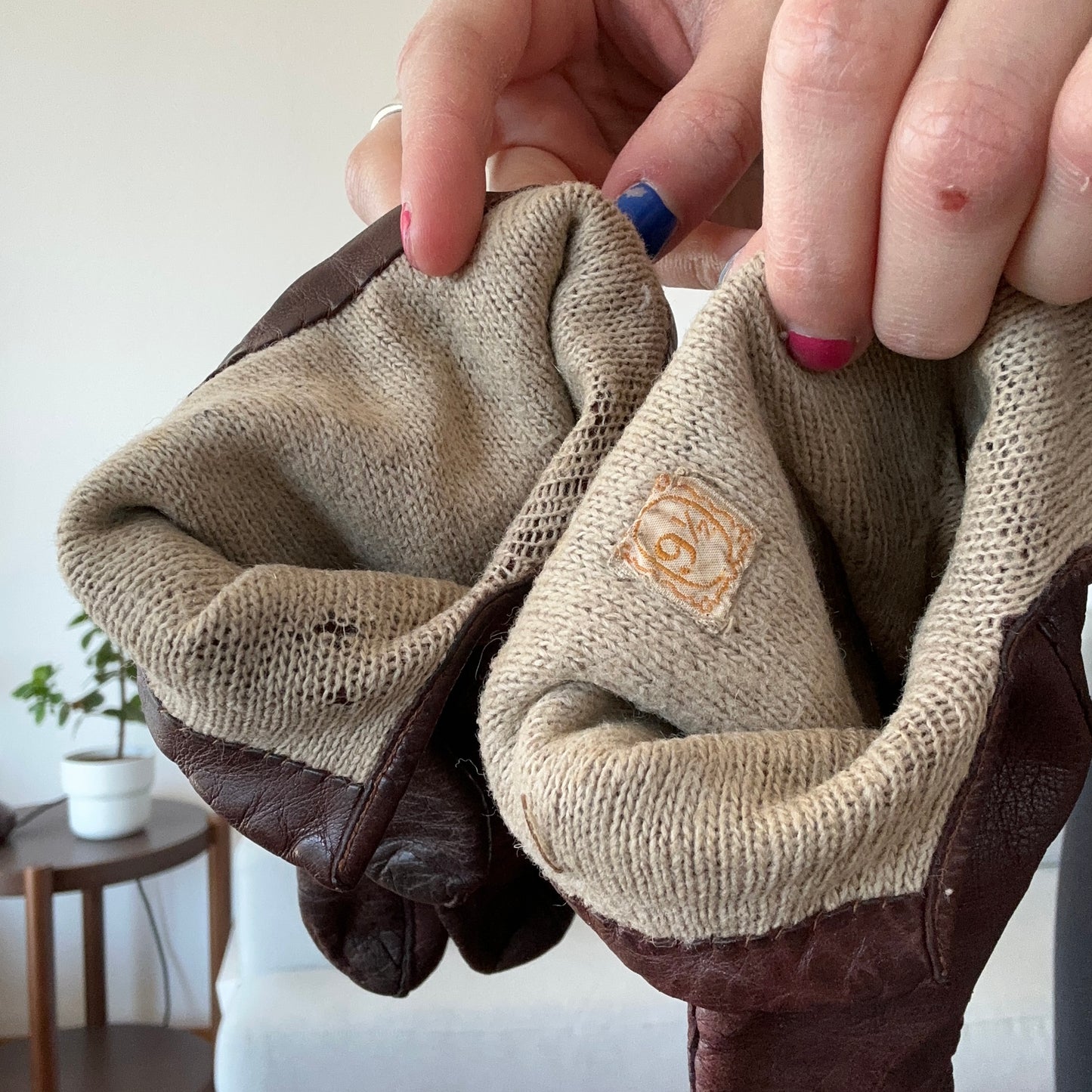 Vintage Brown Gloves | Bern