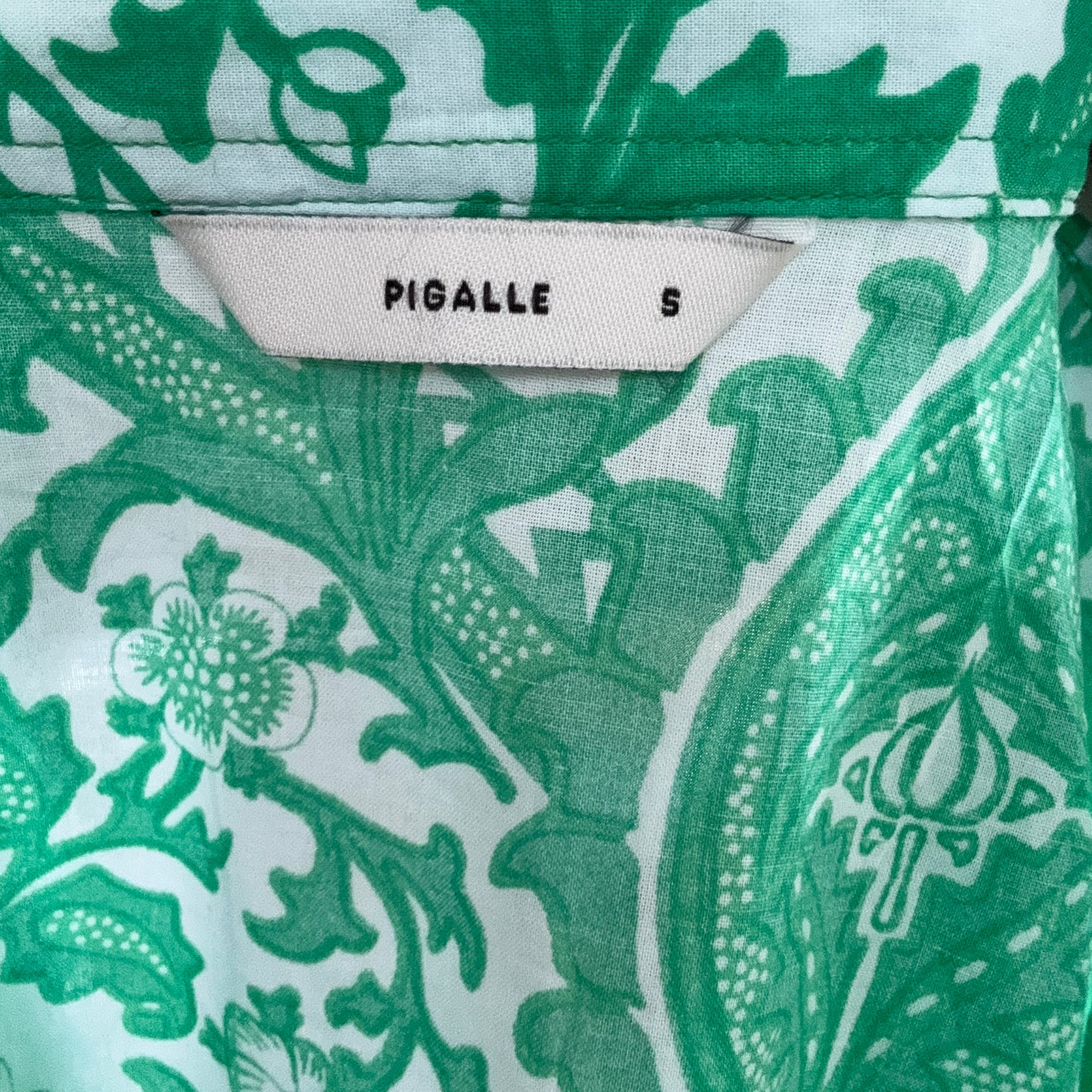 Robe verte à motifs blancs | Berne