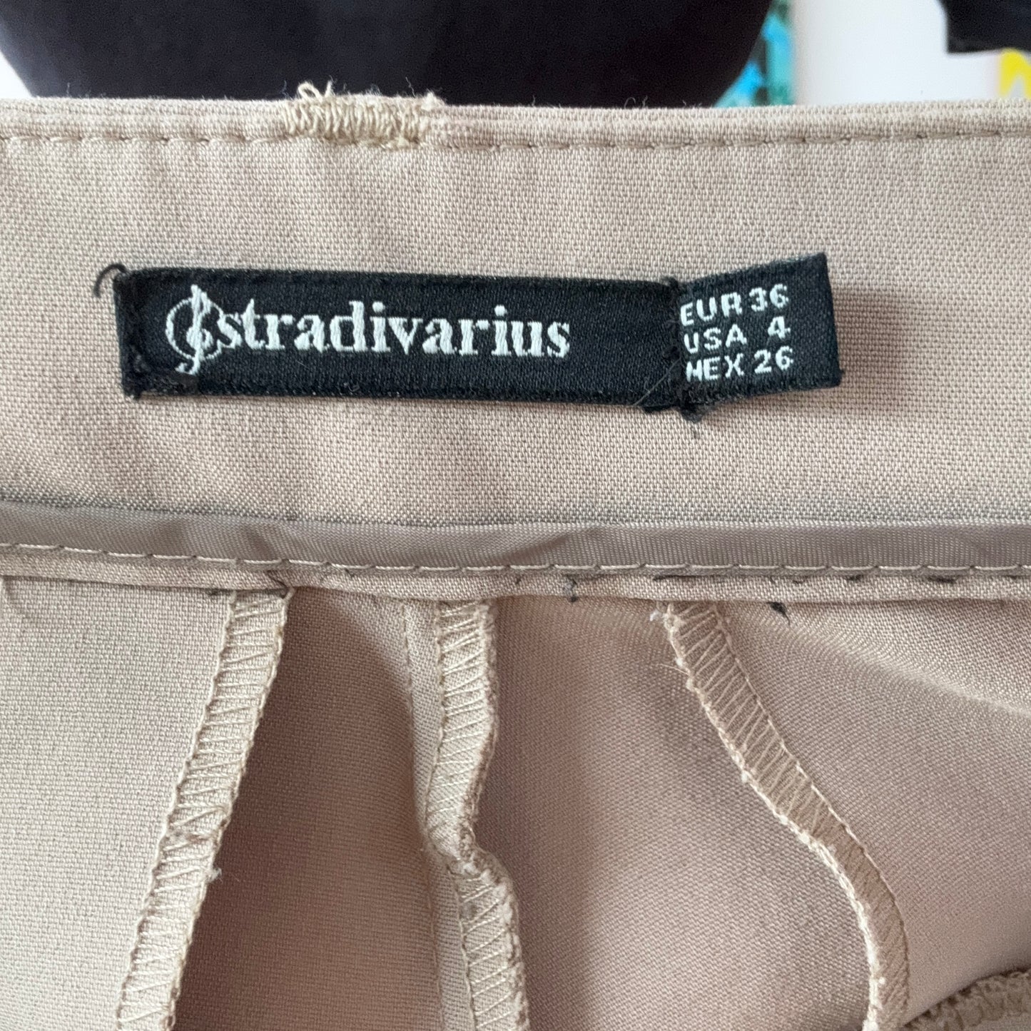 Beige Pants | Bern