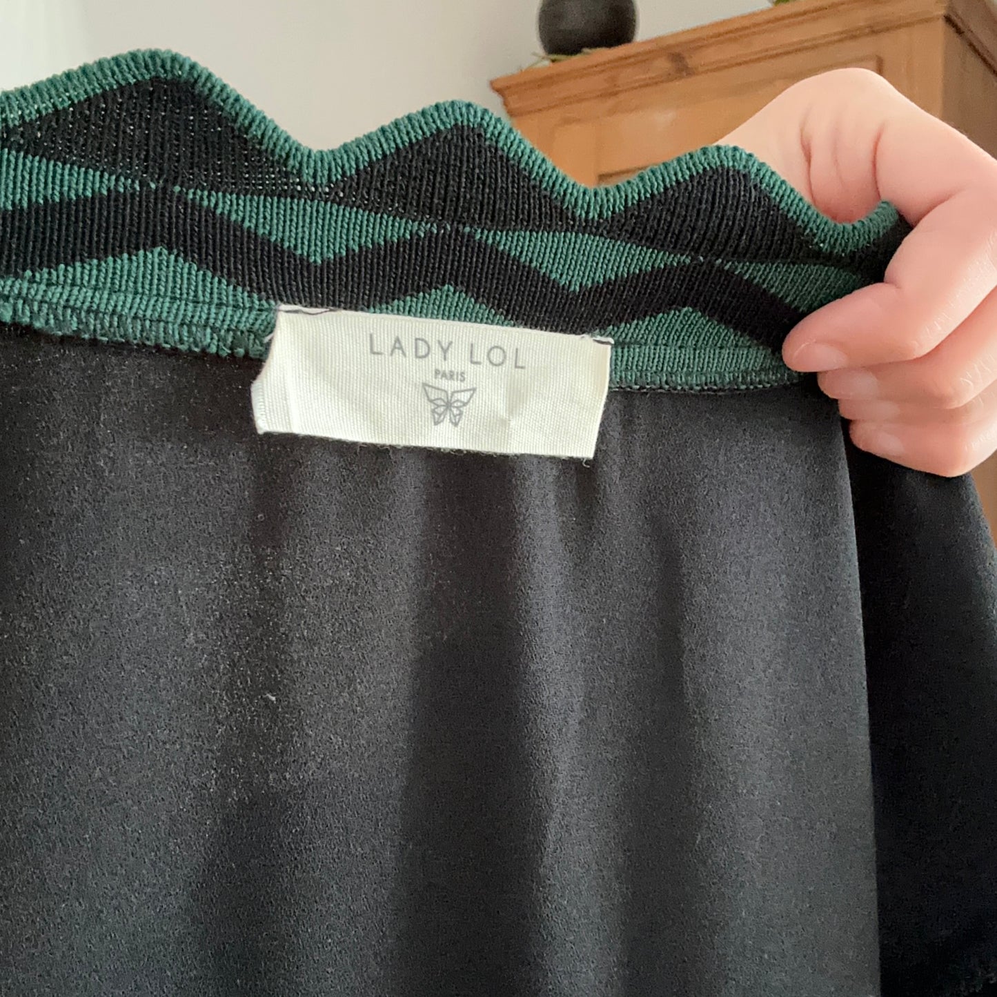 Black Dress With Green Details | Bern