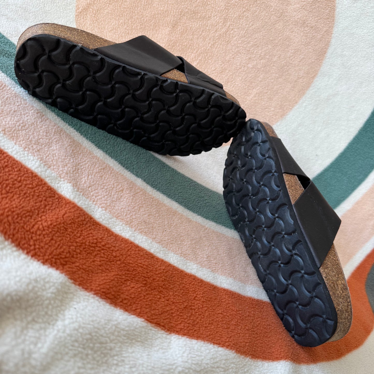 Black Sandales