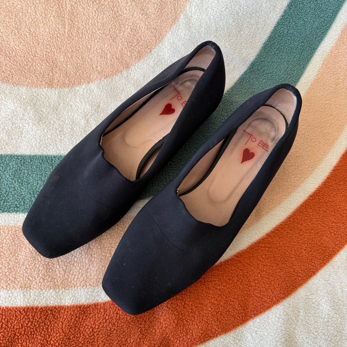 Schwarze Schuhe