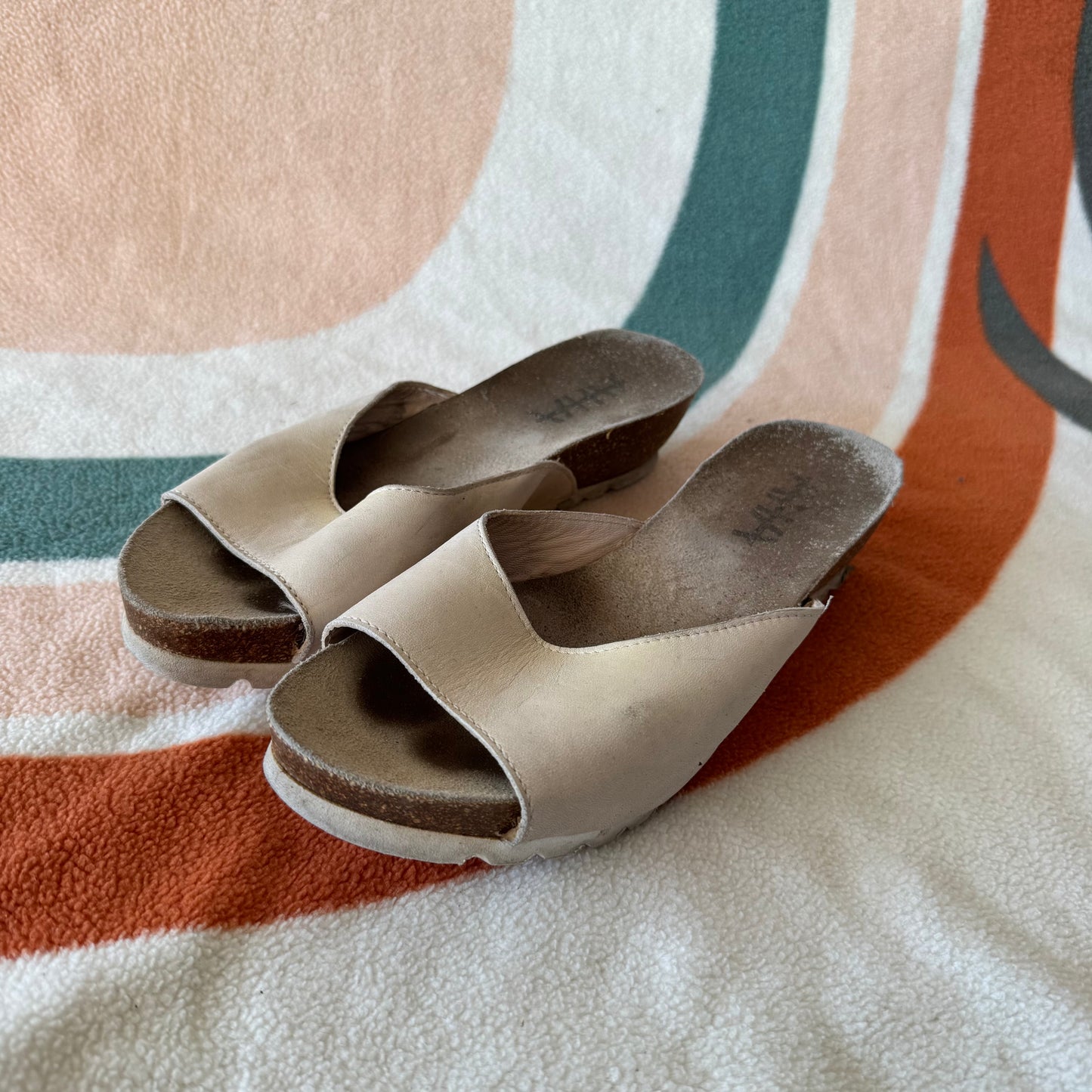 Beige Shoes | Bern