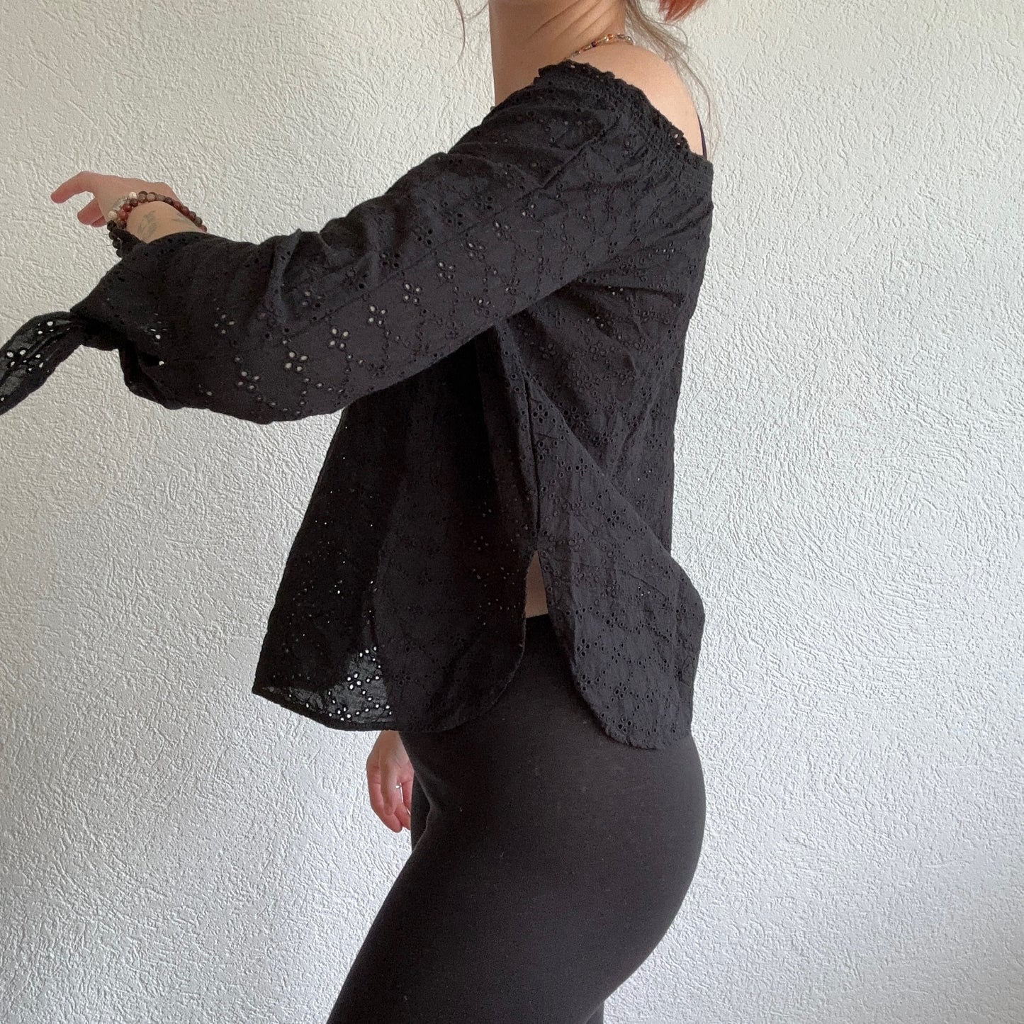 Black Blouse | Bern