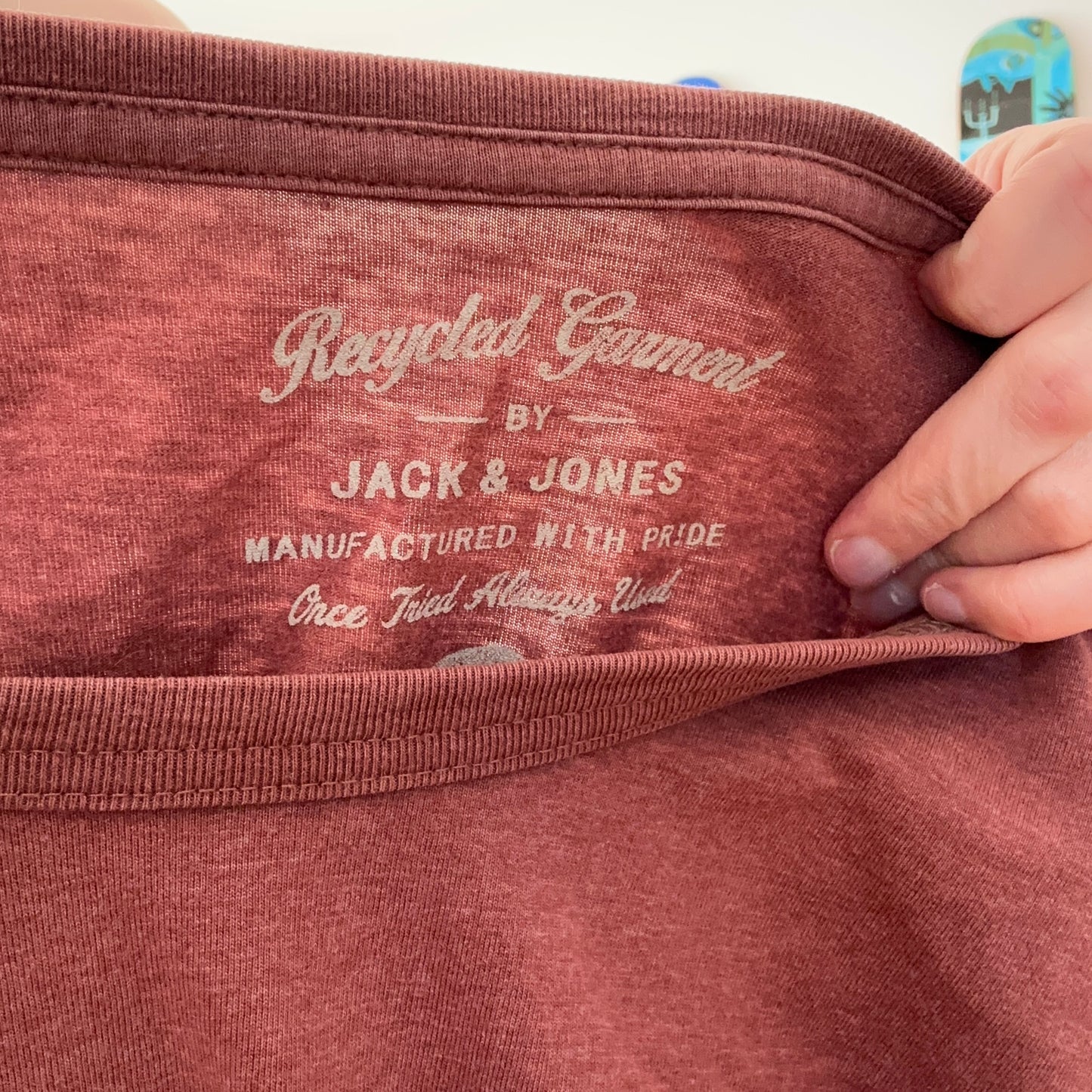 Rotes Shirt mit Frontprint | Bern