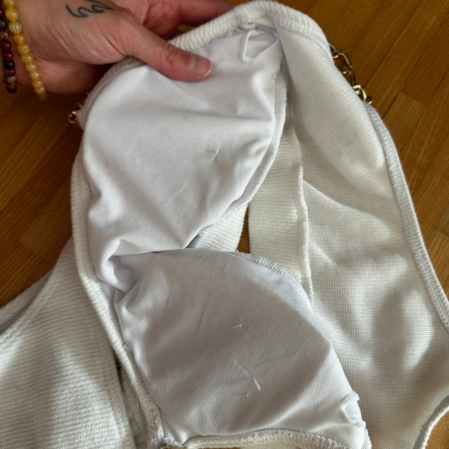 Bikini blanc avec détails dorés | Berne