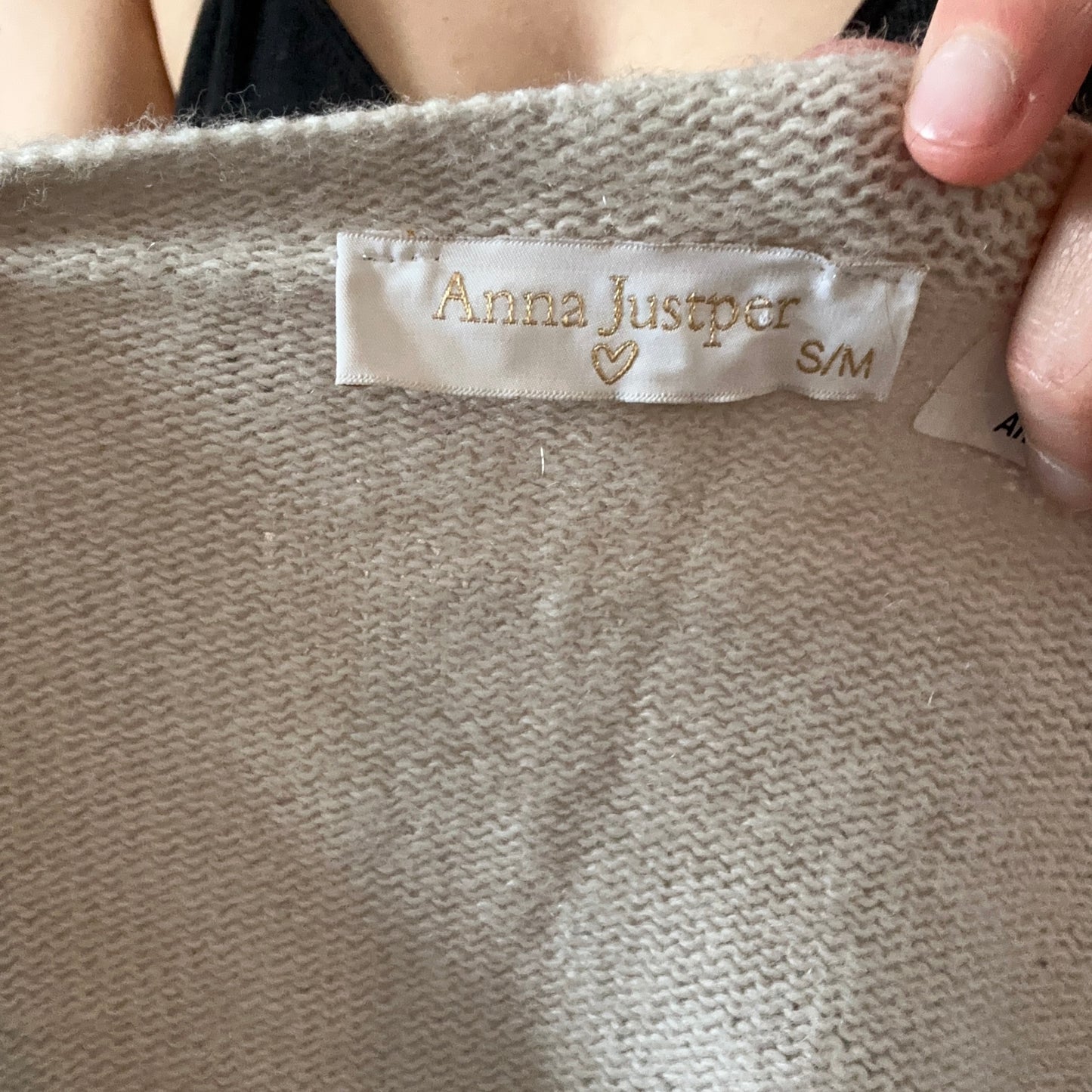 White Knit Longsleeve Sweater | Storage