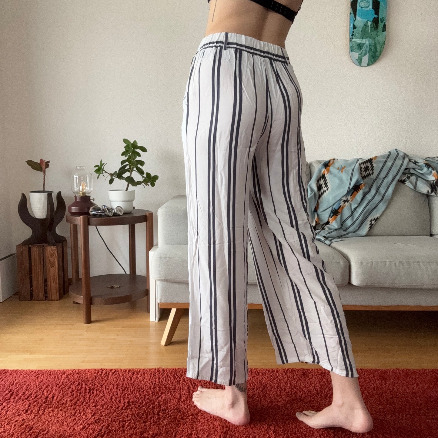 White Pants with black Stripes | Bern