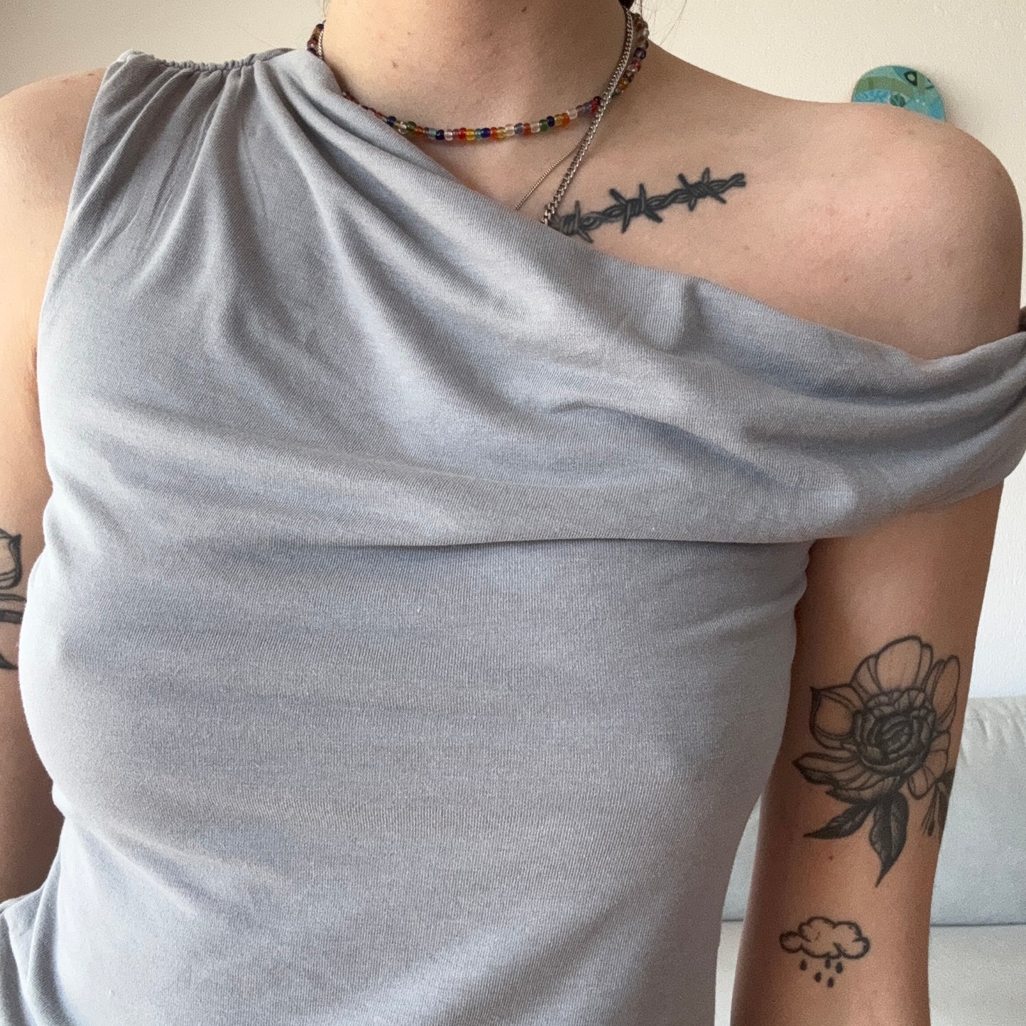 Haut gris