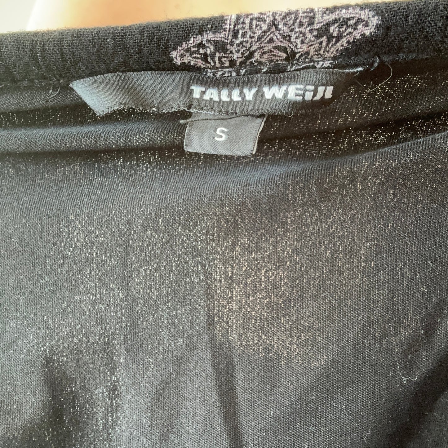 Black cropped Shirt with white Pattern | Bern