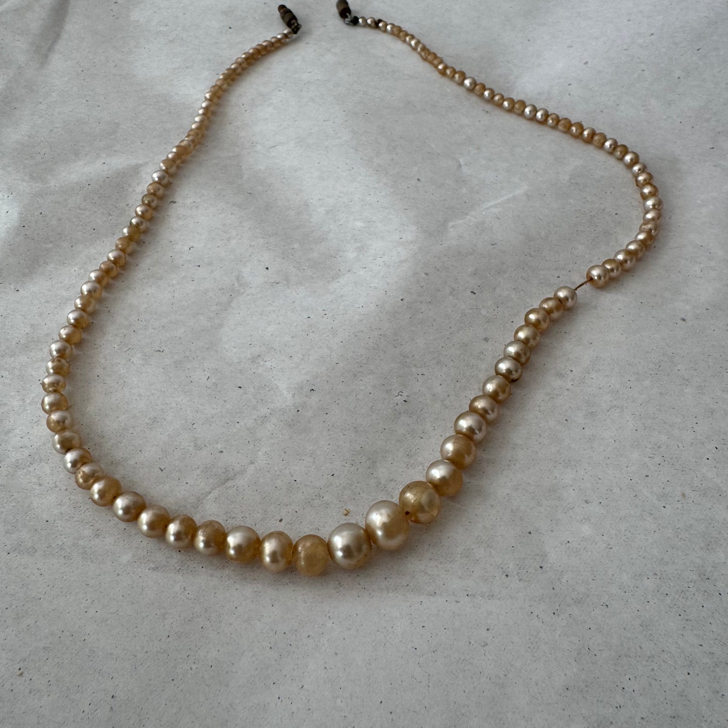 Vintage golden necklace for sunglasses