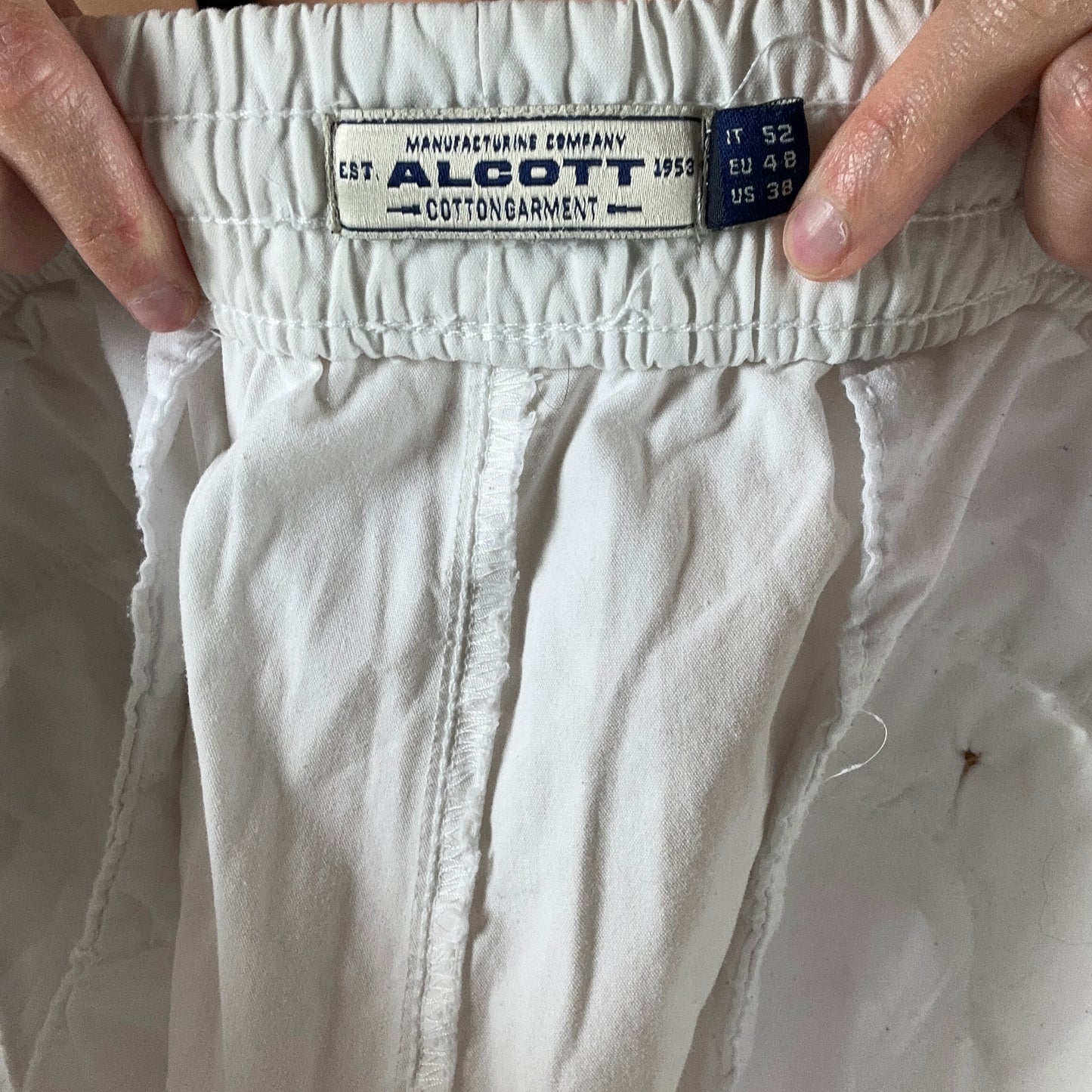 White Shorts | Neuenegg