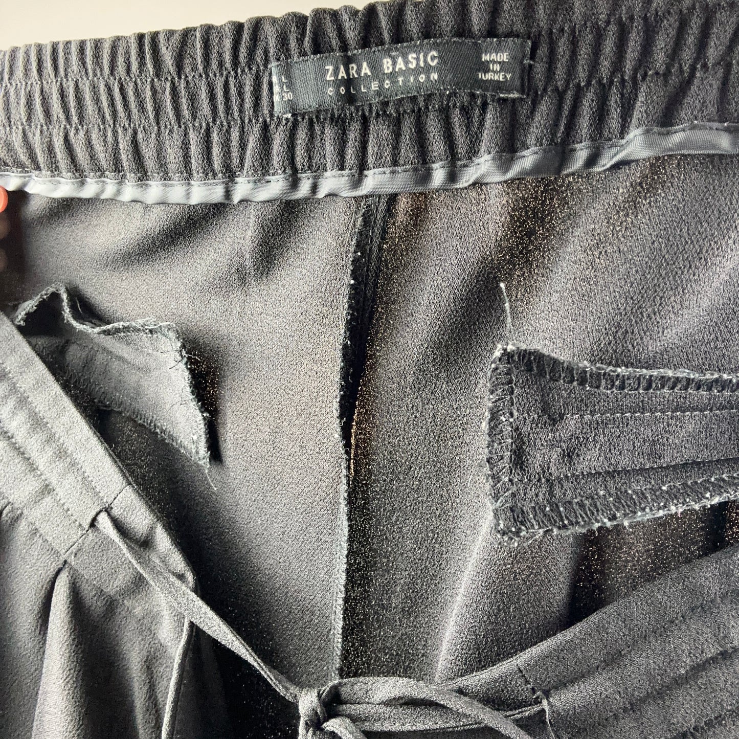 Schwarze Hose | Bern