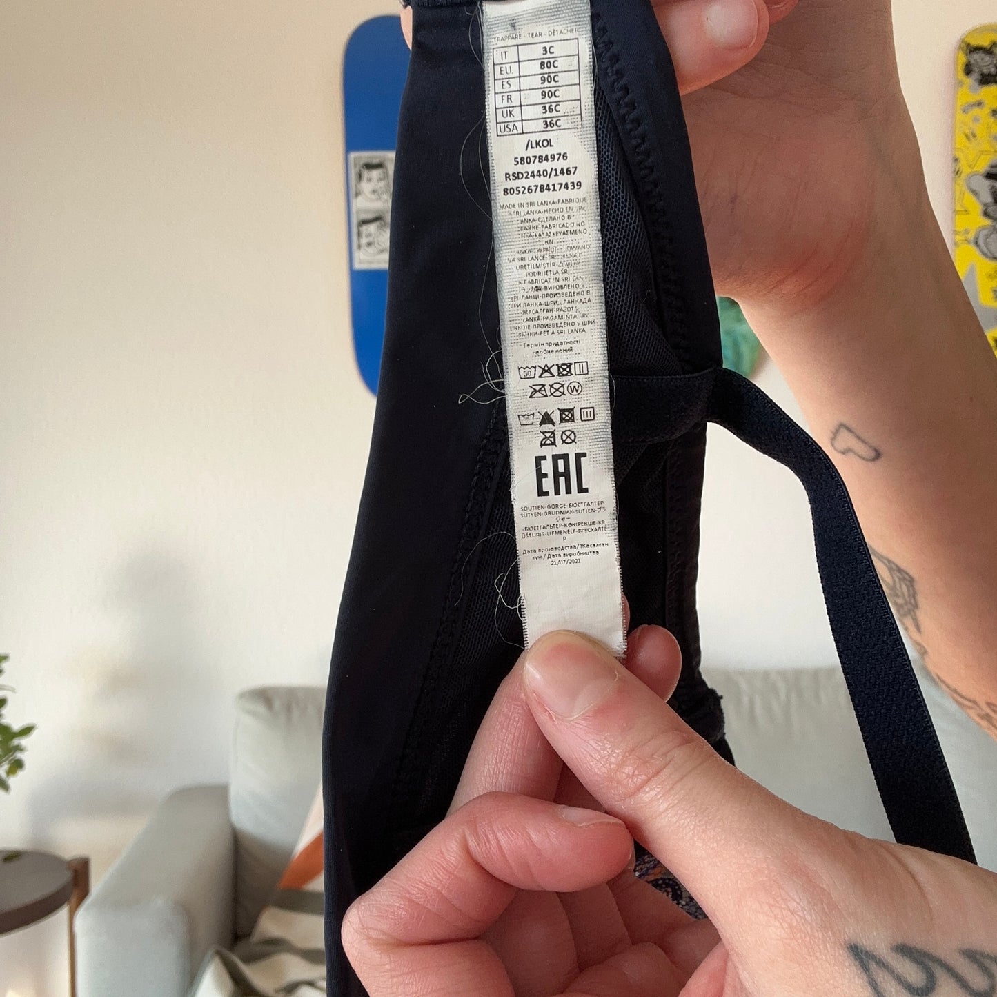 Blaues Spitzen-Bralette