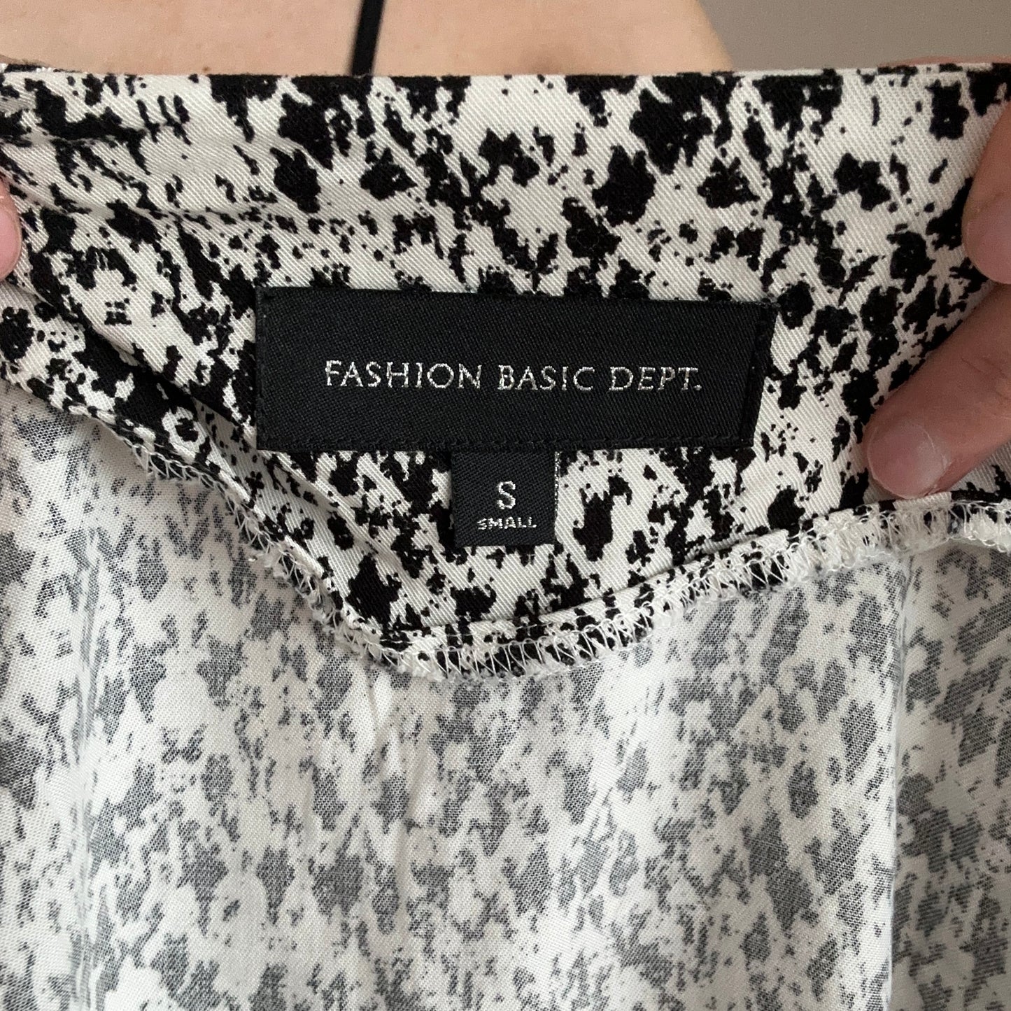 White Cardigan with black dots | Bern