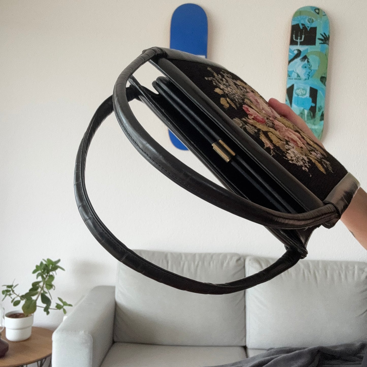 Black Bag / Purse with Flower Stitching | Bern