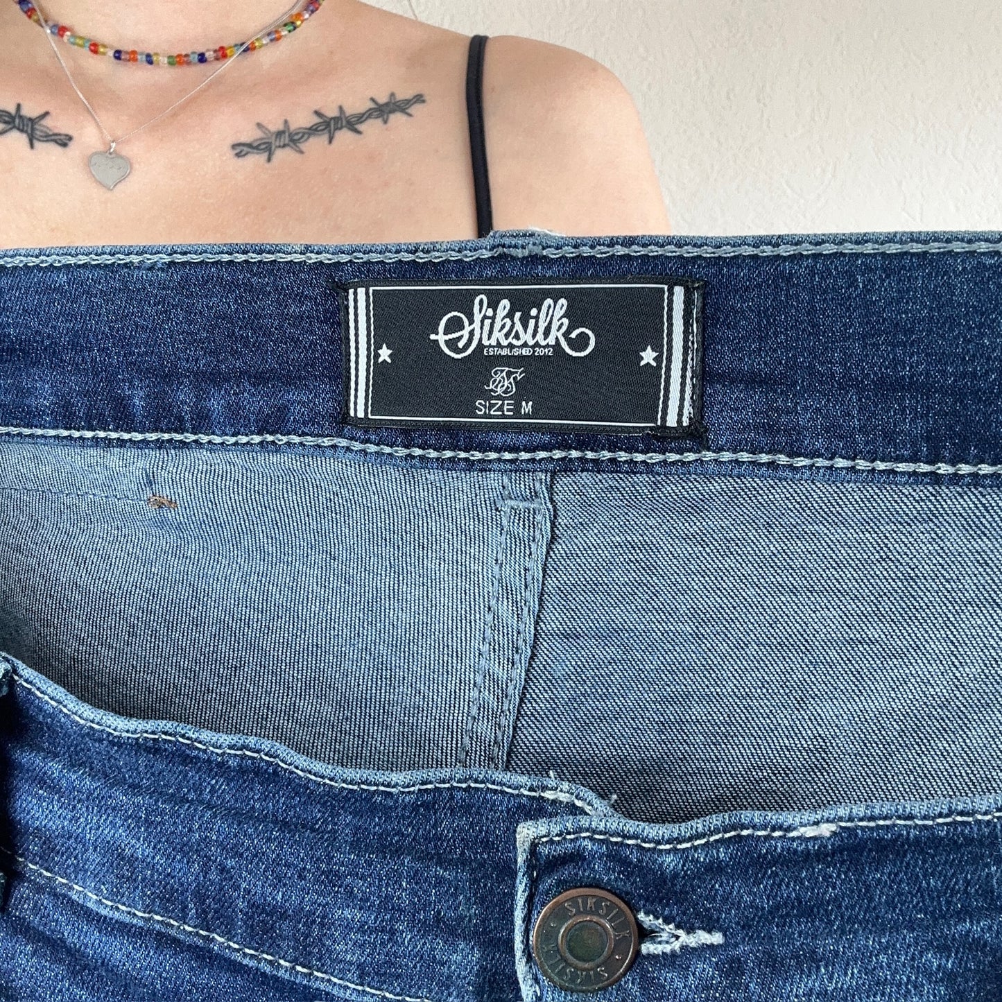 Blaue, zerrissene SIKSILK-Jeans