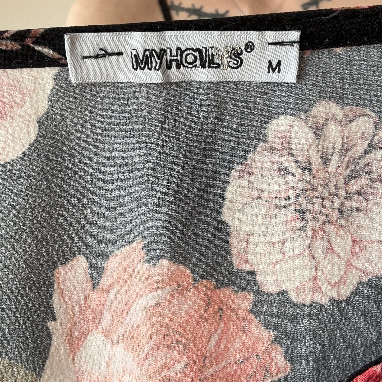 Chemisier noir à imprimé fleuri | Bern