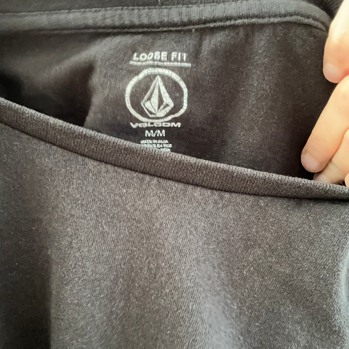 Reworked cropped black Volcom Shirt | Bern