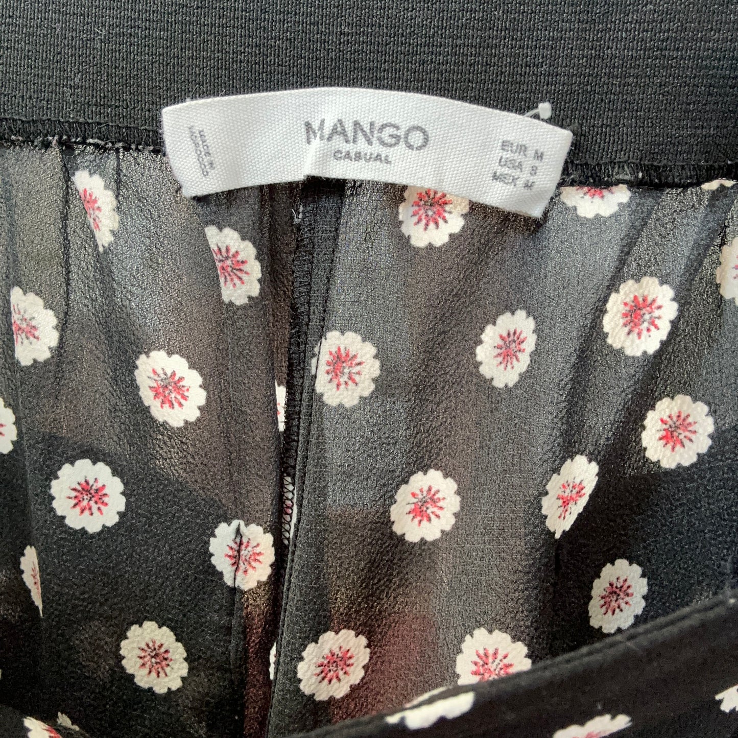 Black Pants with a flowerprint | Bern