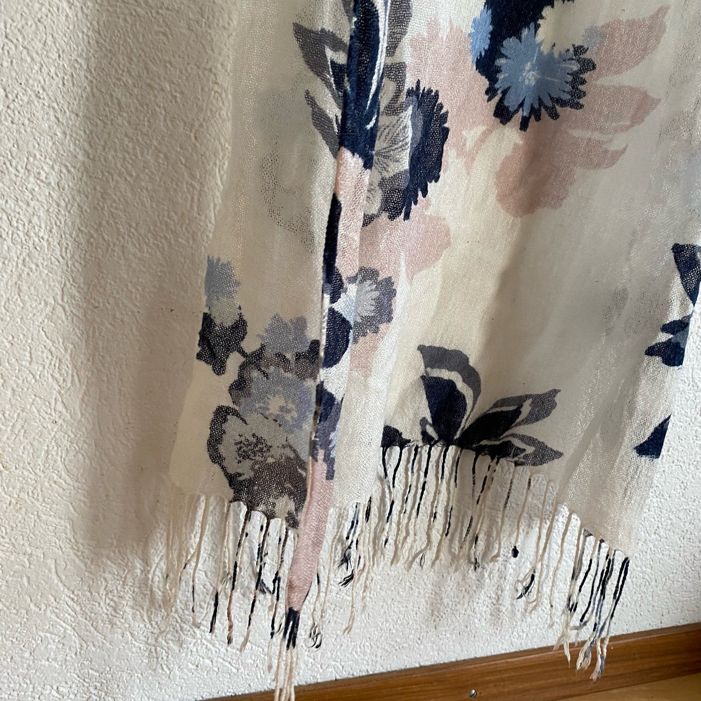 White Scarf blue patterns