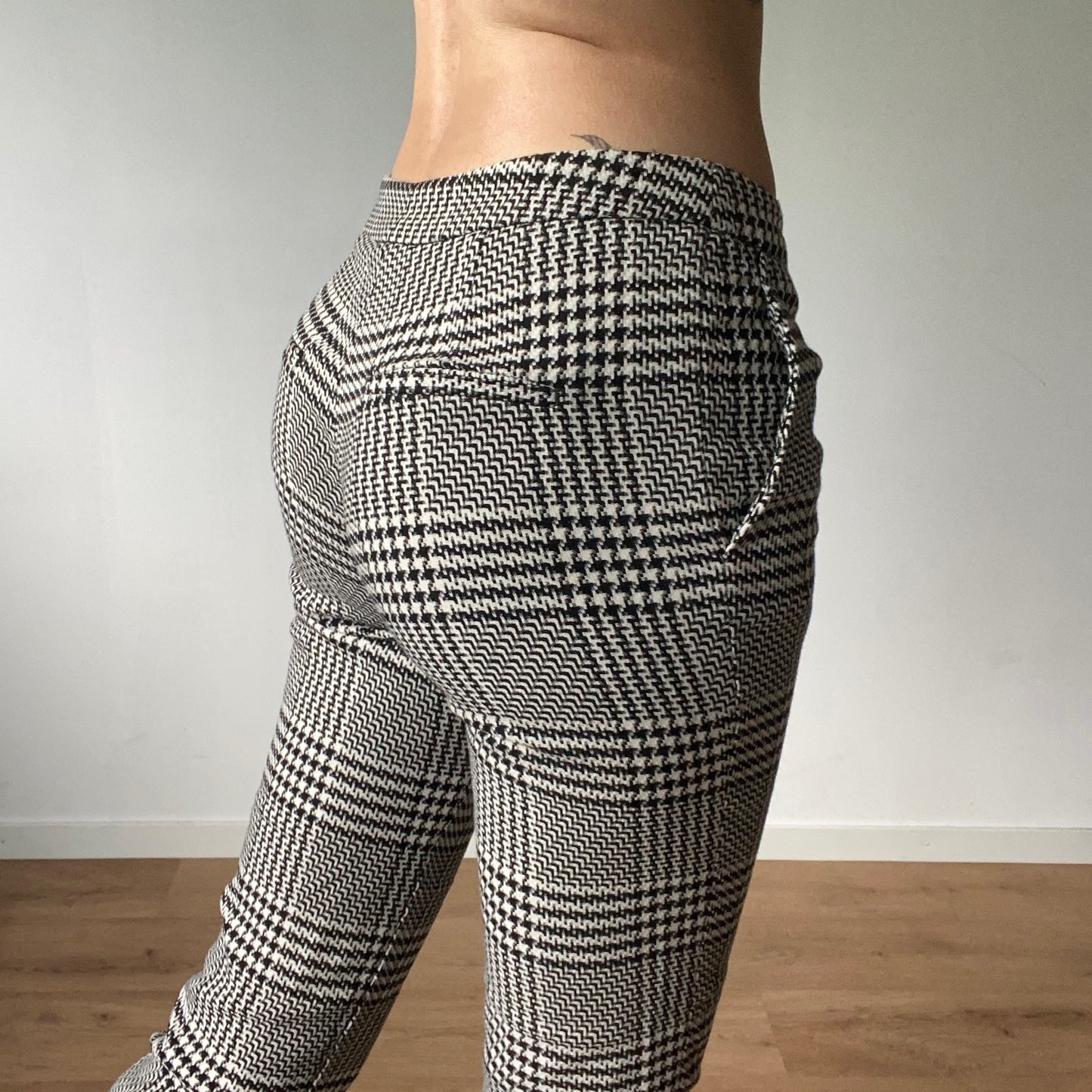 Black and white Pants | Bern