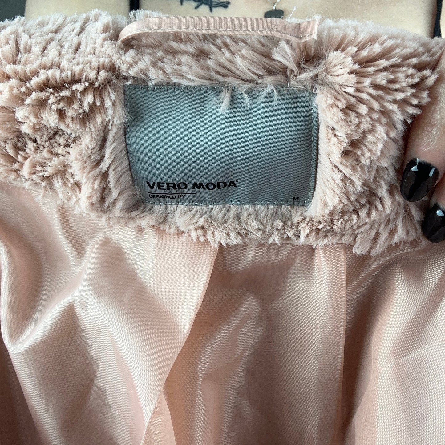 Veste rose duveteuse | Berne