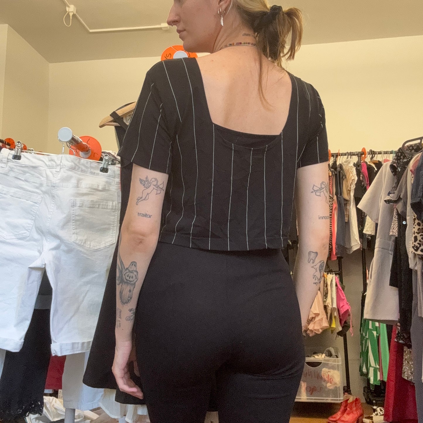 Black cropped Shirt with white stripes | Bern
