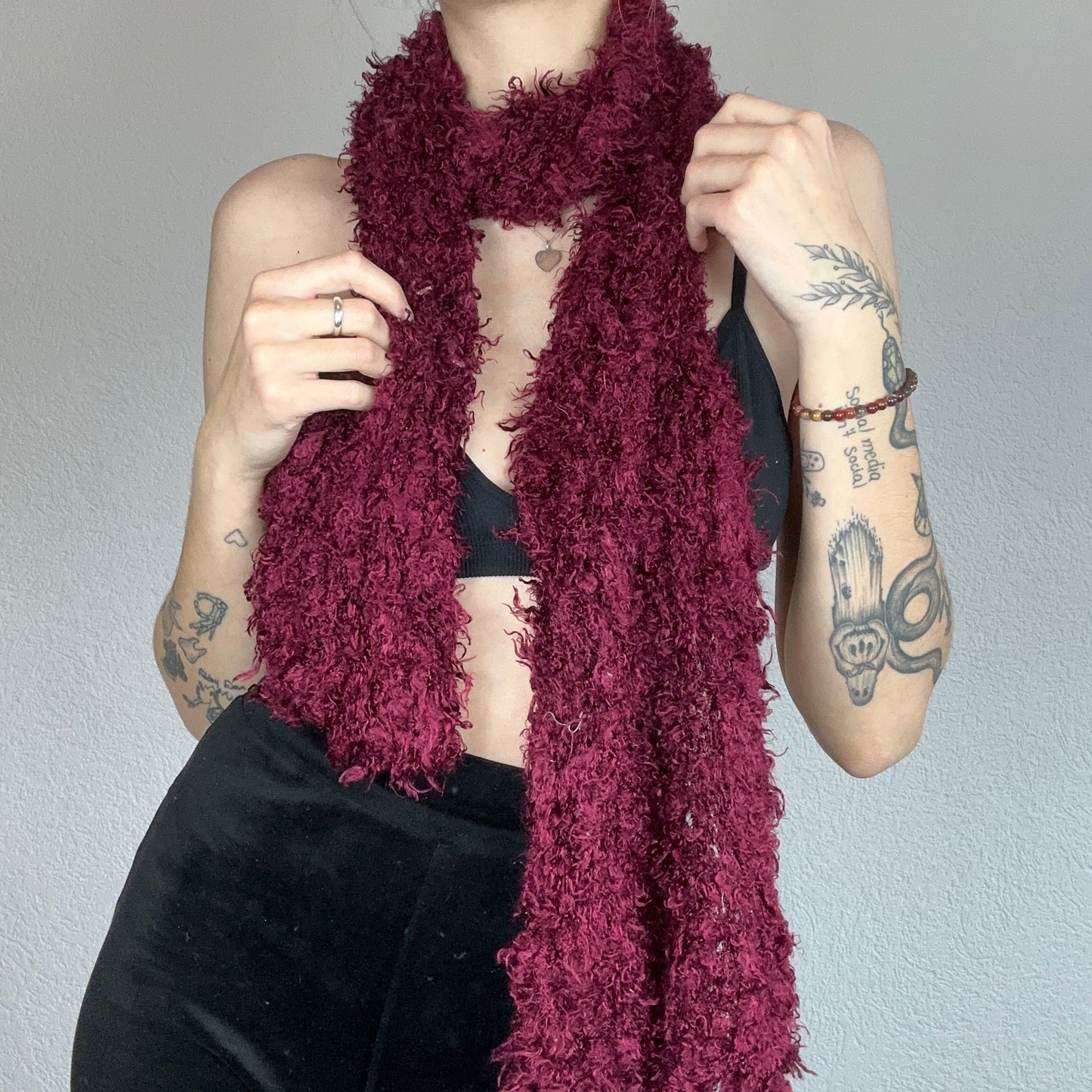 Red knitted Scarf