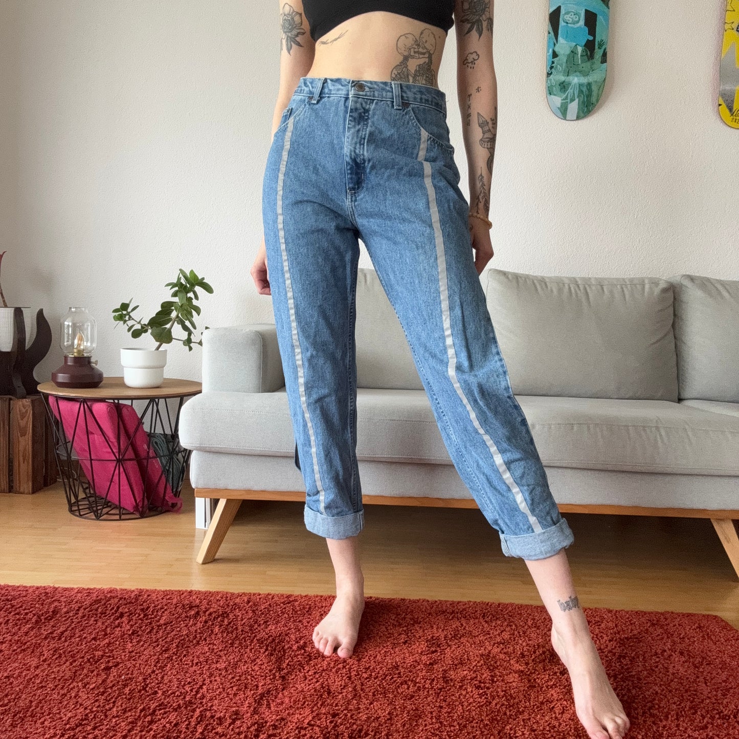 Blue Jeans with reflecting stripes in the front and back and slits left and right | Bern