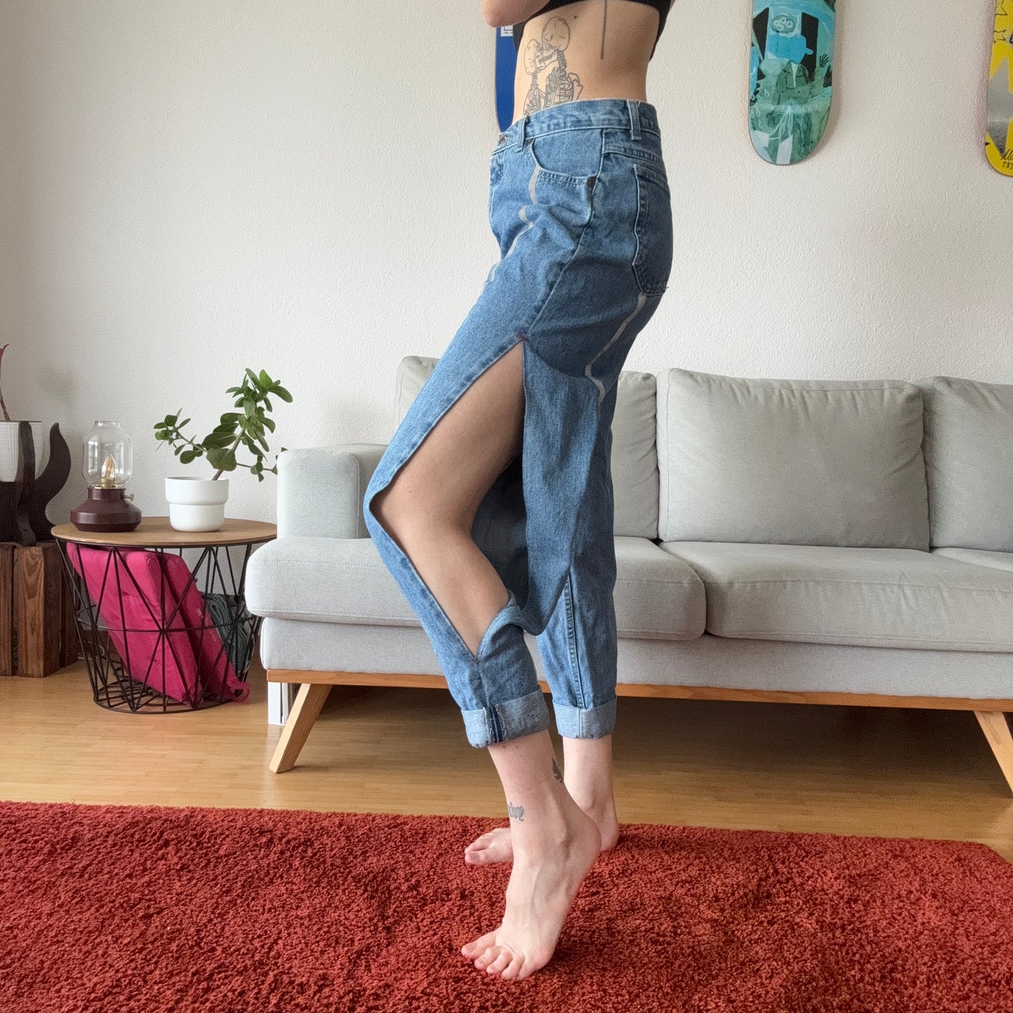 Blue Jeans with reflecting stripes in the front and back and slits left and right | Bern