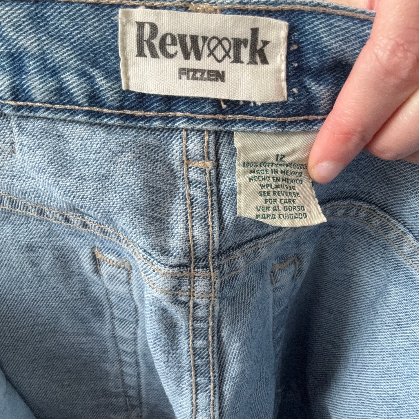 Blue Jeans with reflecting stripes in the front and back and slits left and right | Bern