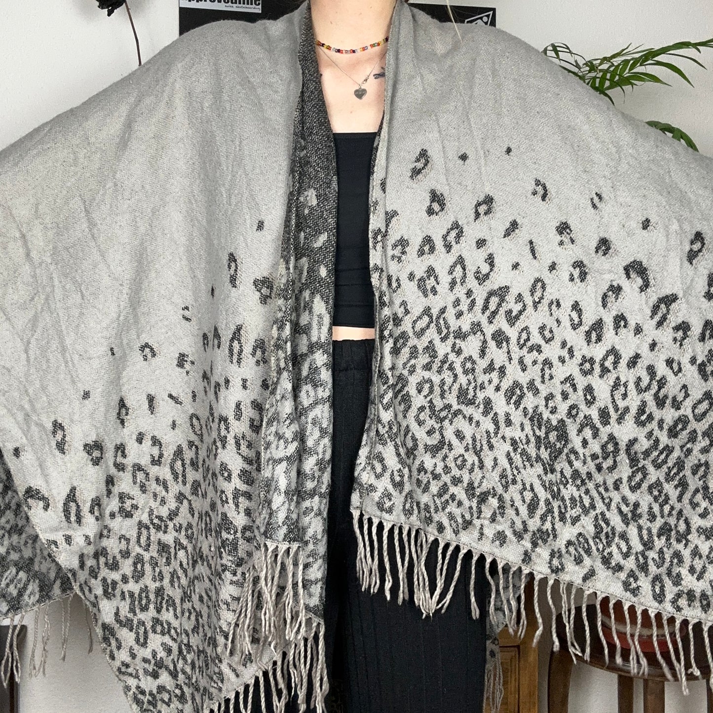 Gray Scarf / Poncho