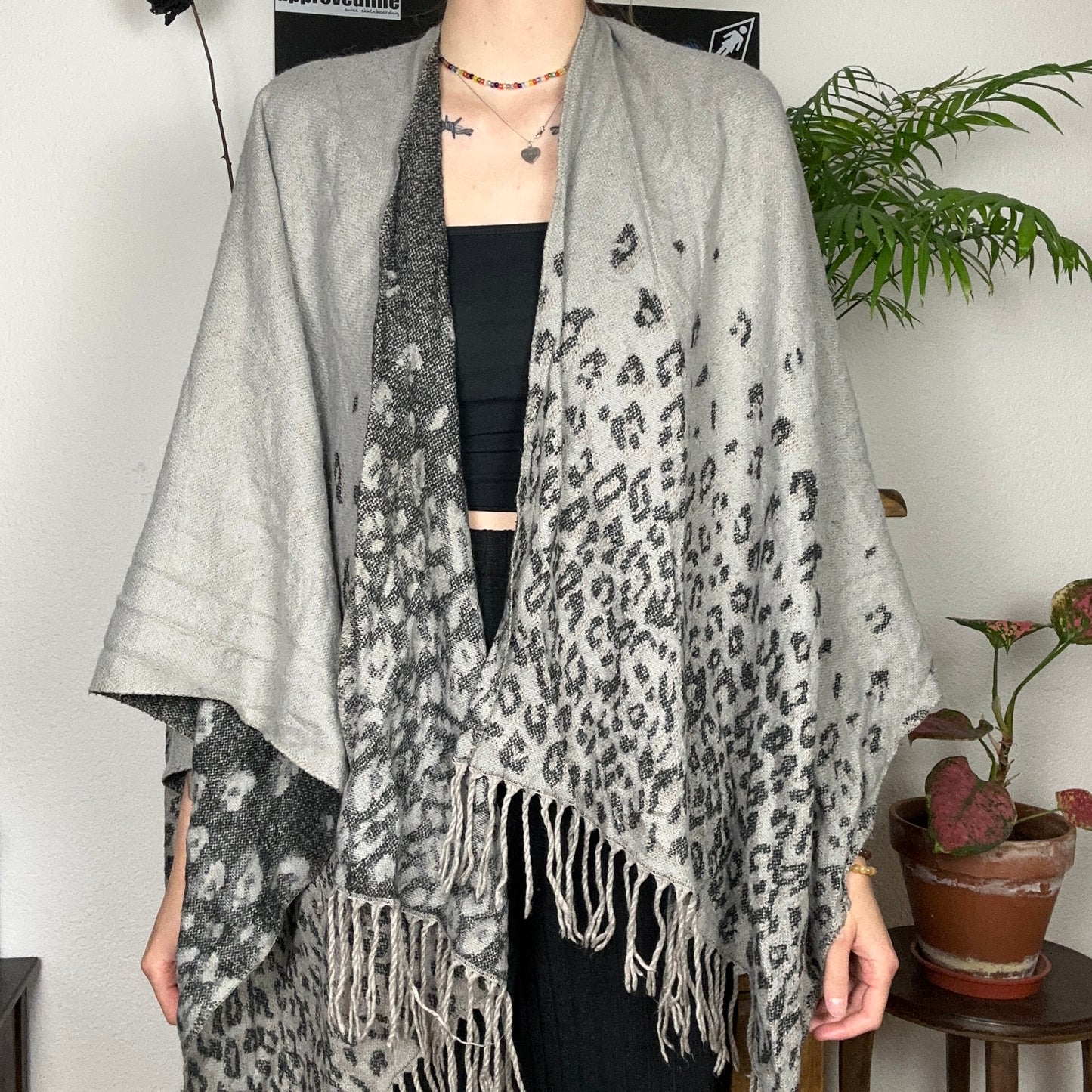 Gray Scarf / Poncho