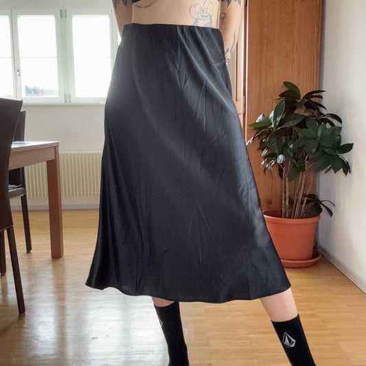 Black Skirt | Bern