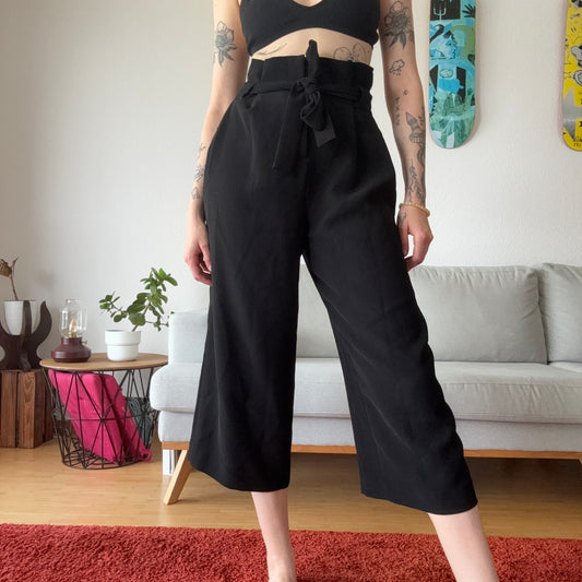 Black 3/4 Pants | Bern