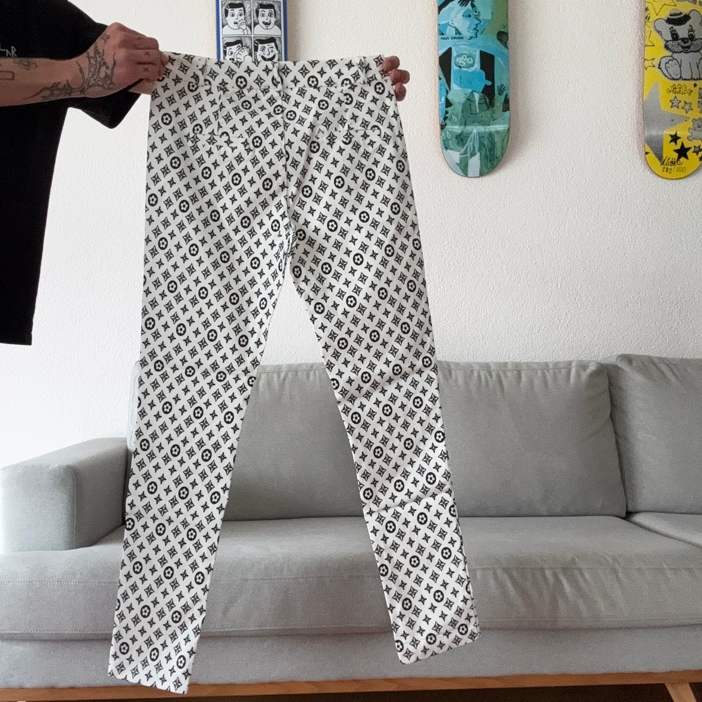 White Pants with black Pattern