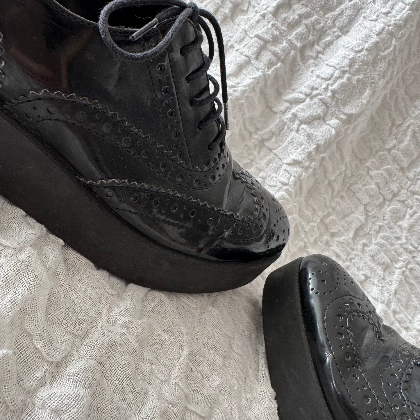 Schwarze Schuhe
