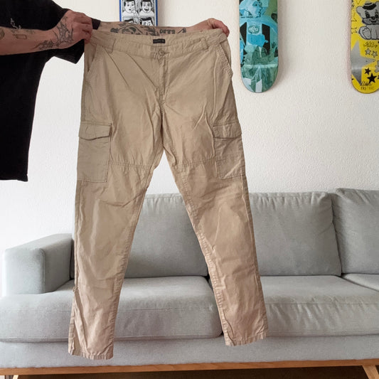 Beige Pants | Bern