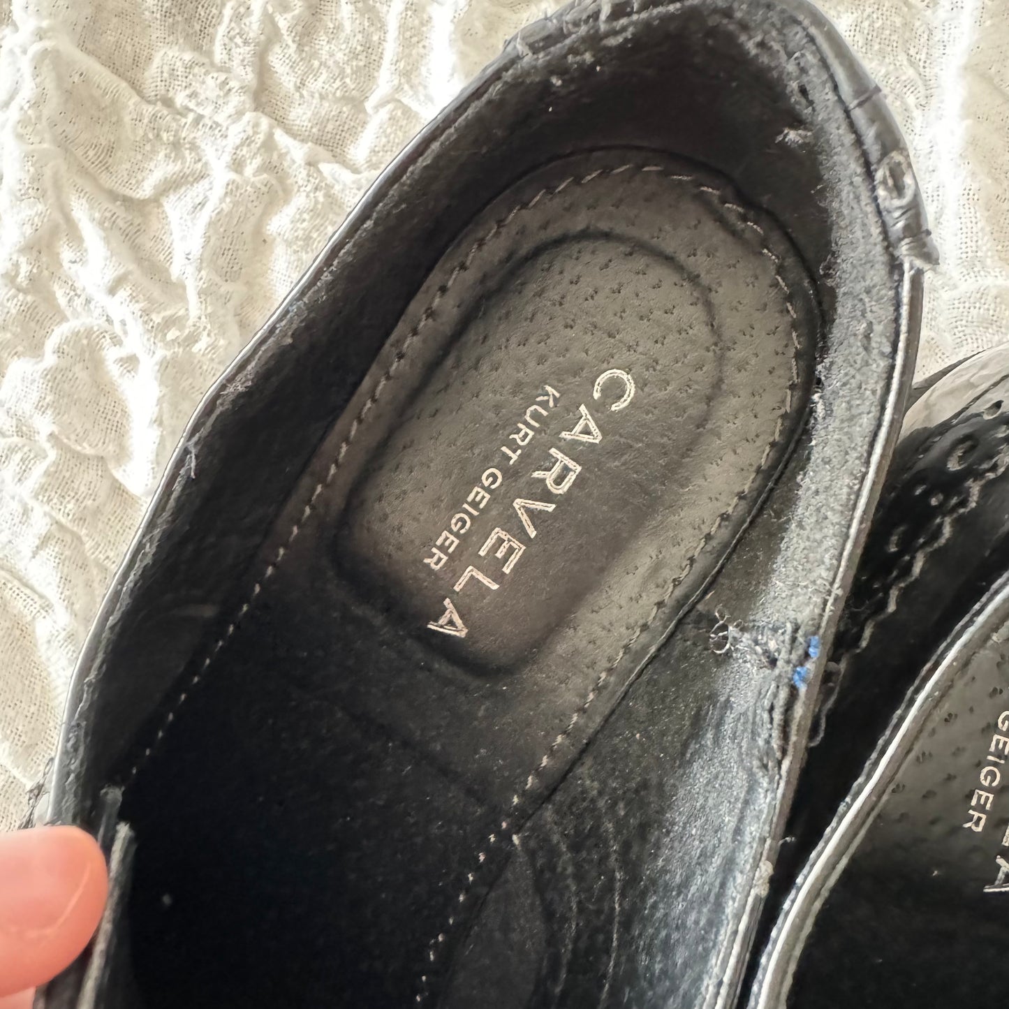 Schwarze Schuhe