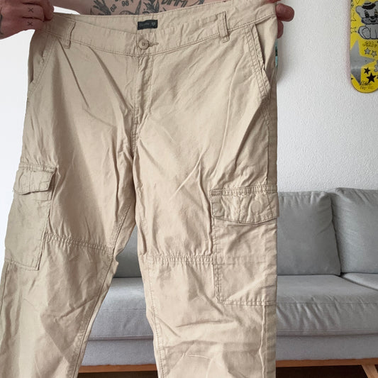 Beige Pants | Bern