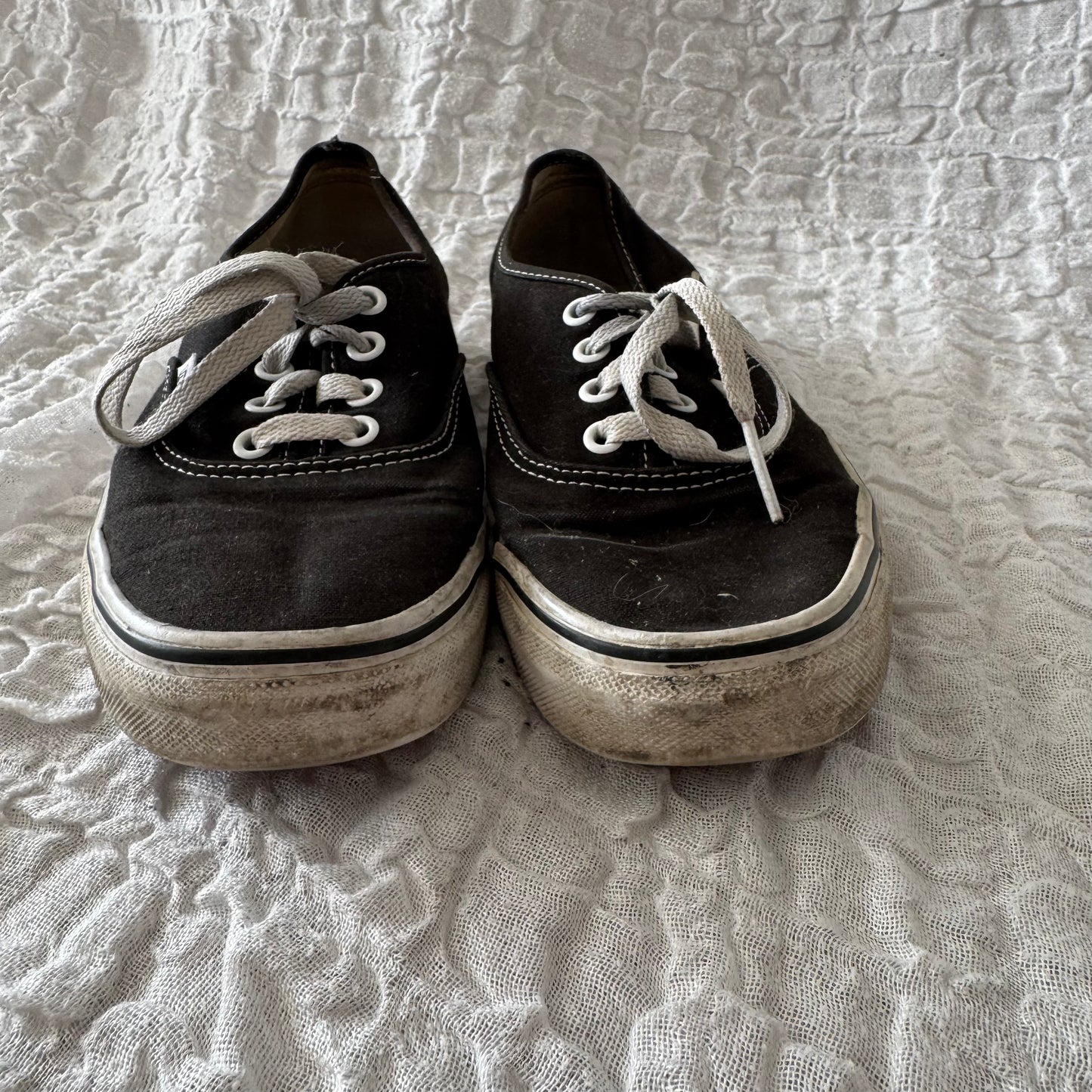 Black Vans | Bern