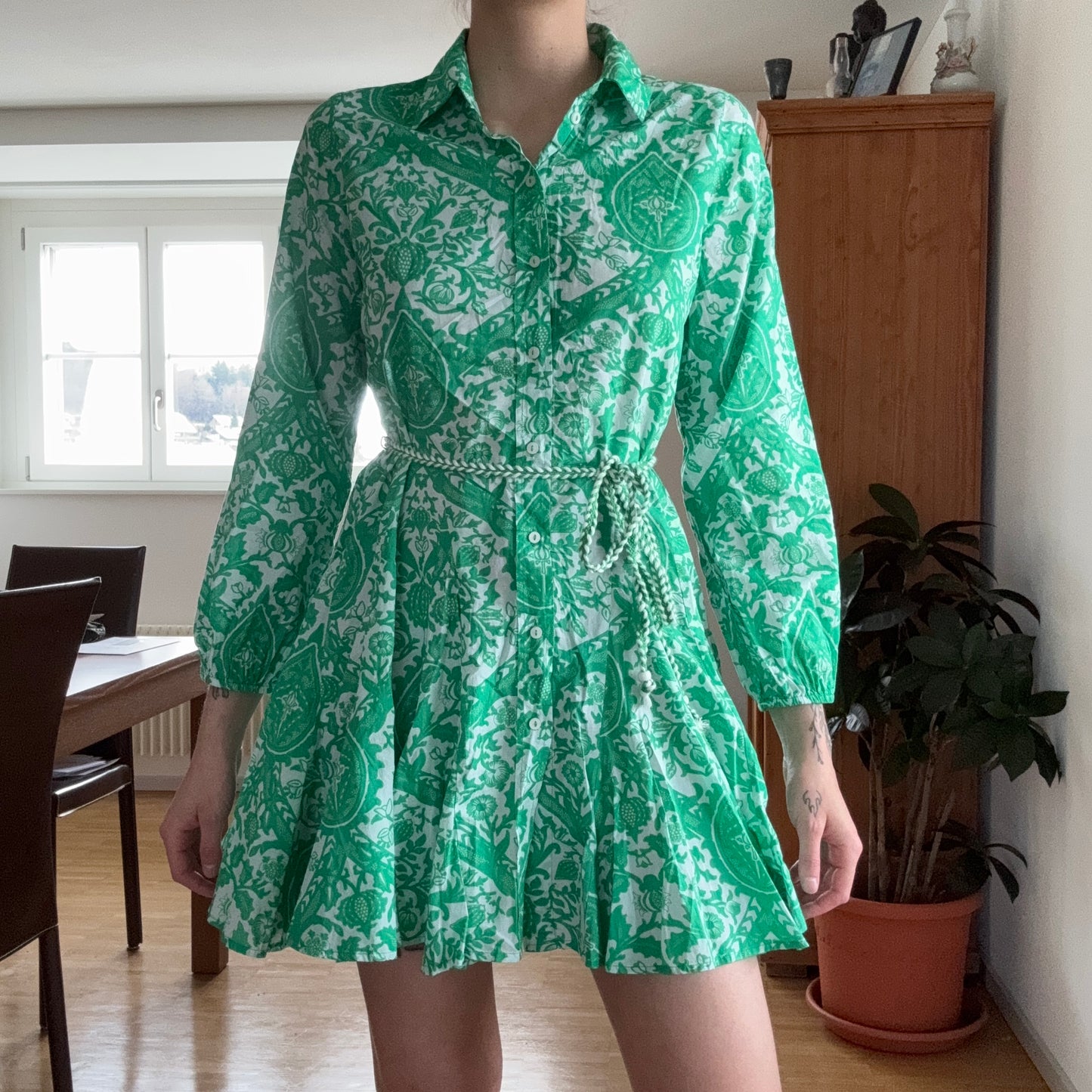 Robe verte à motifs blancs | Berne
