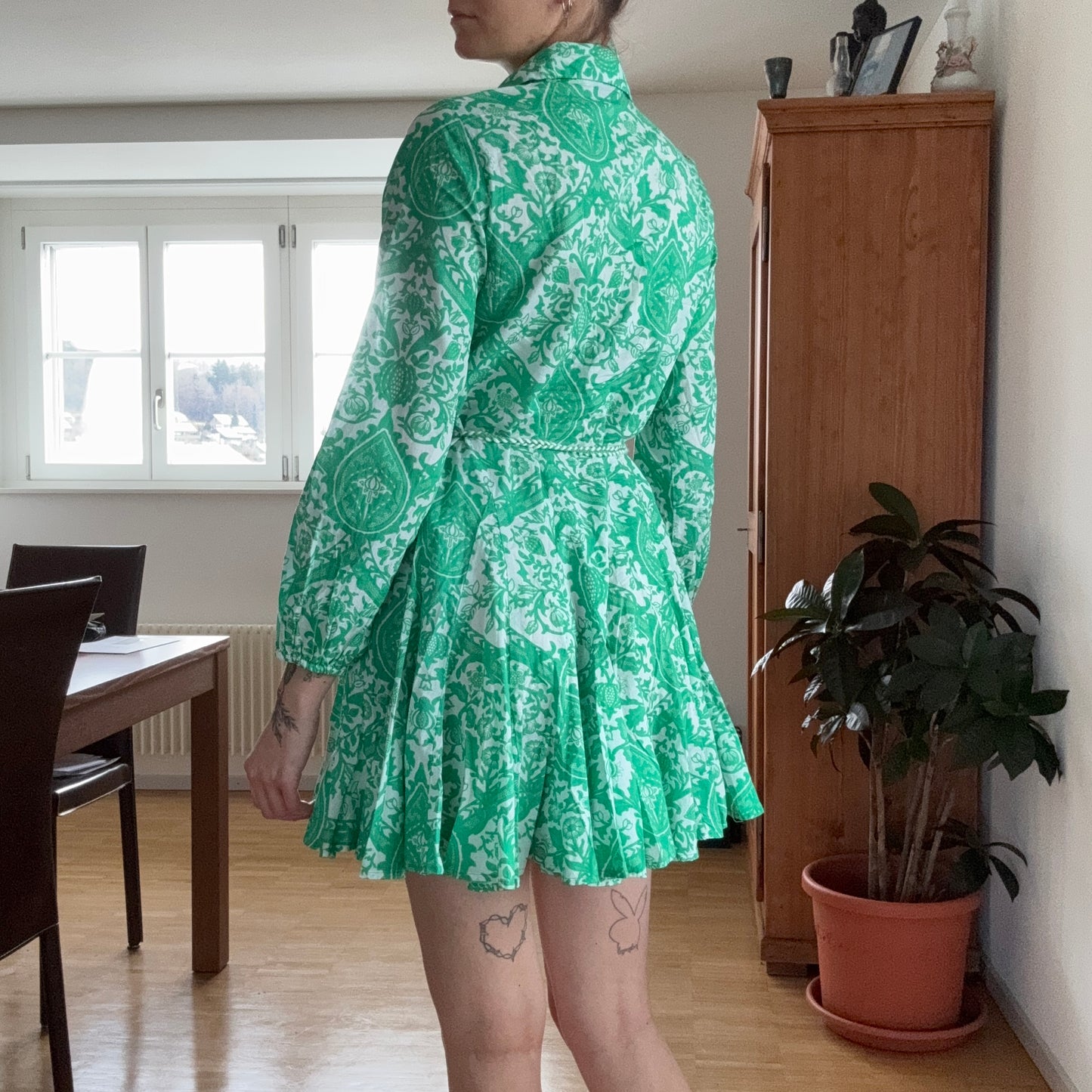 Robe verte à motifs blancs | Berne