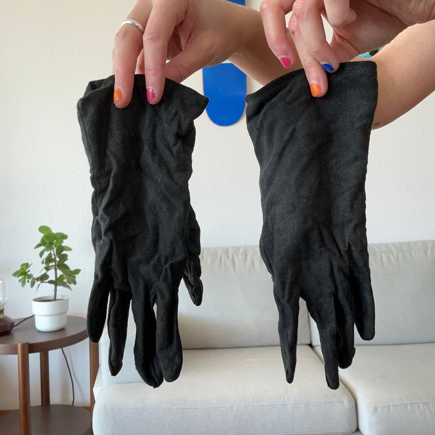 Schwarze Handschuhe