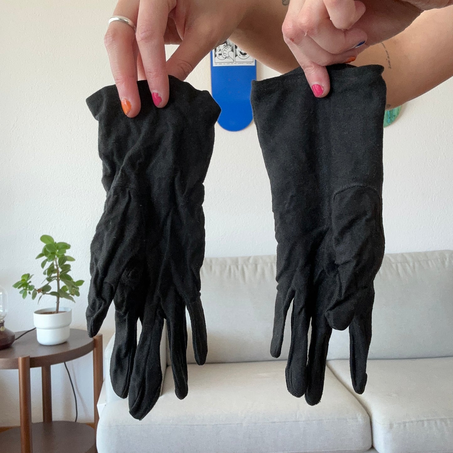 Schwarze Handschuhe