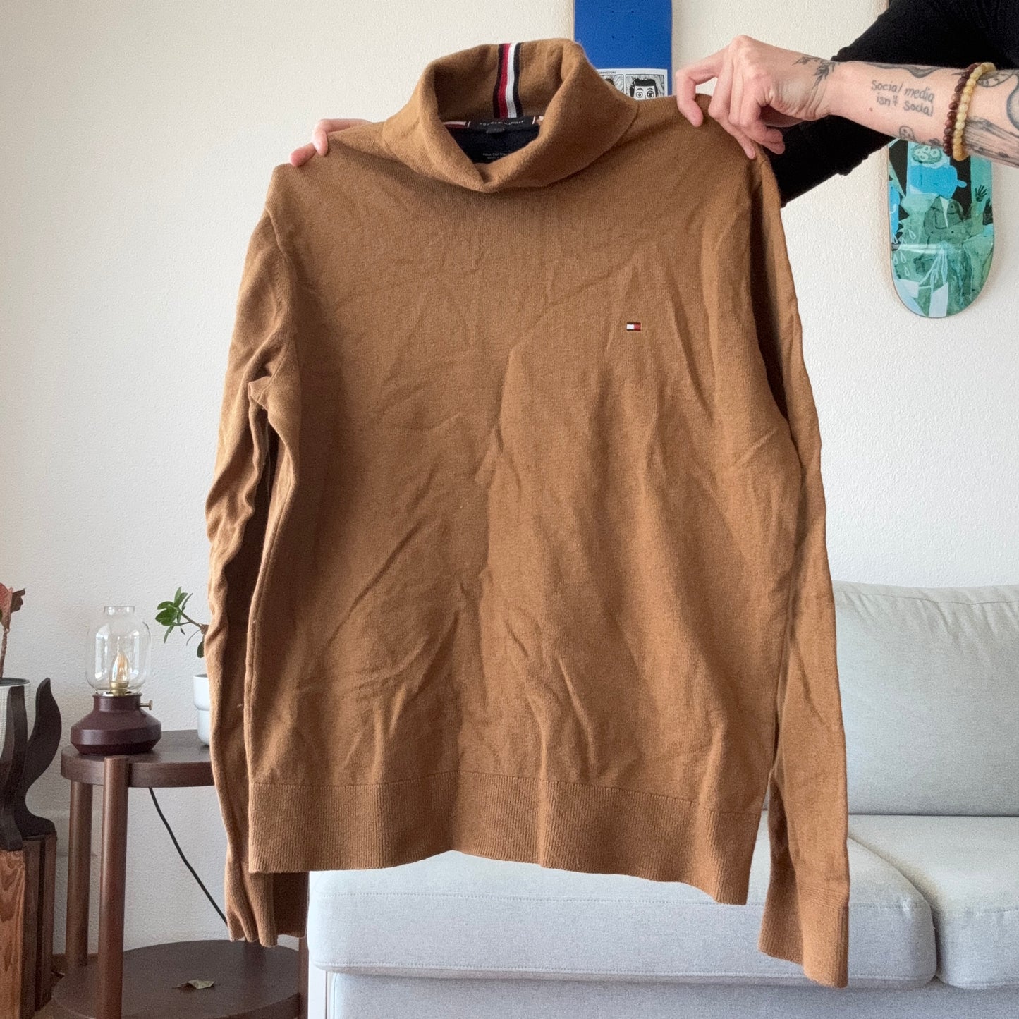 Brauner Tommy Hilfiger Rollkragenpullover mit langen Ärmeln