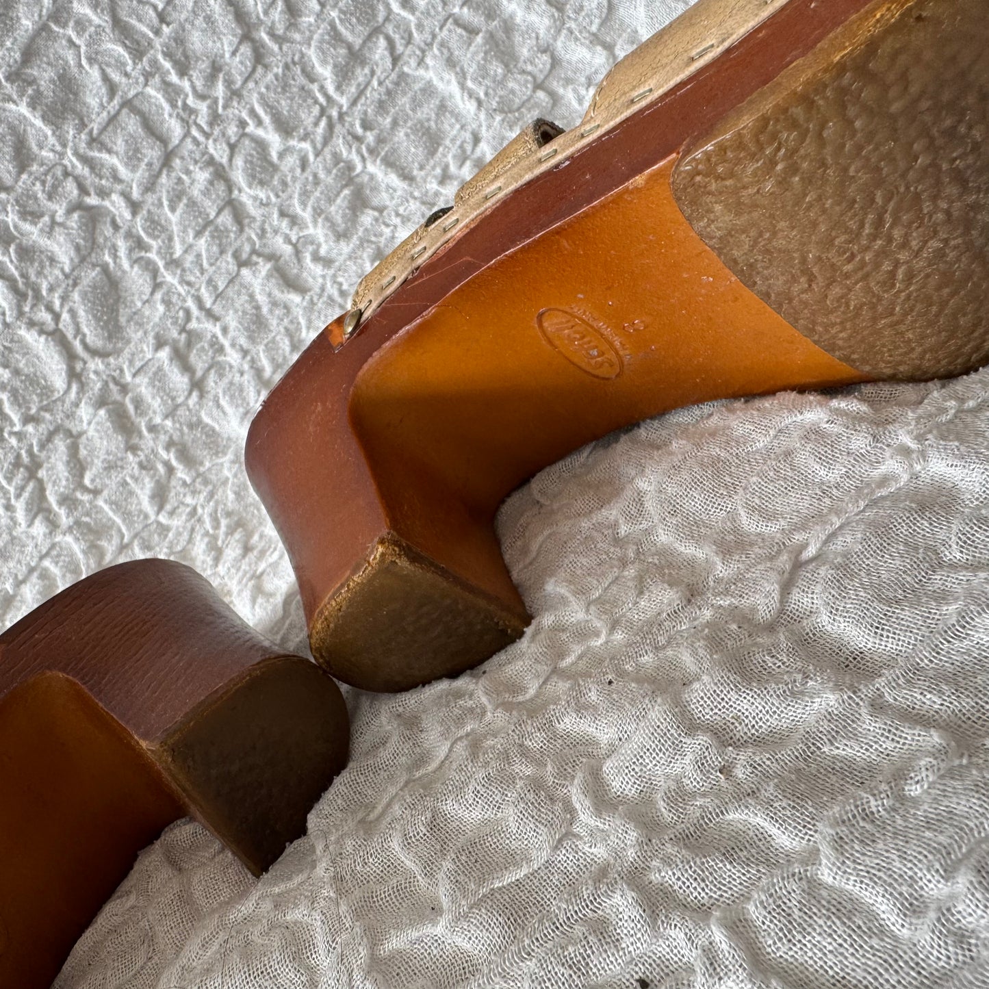 Vintage Brown High Heels | Bern