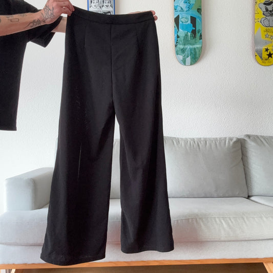 Black Pants | Bern